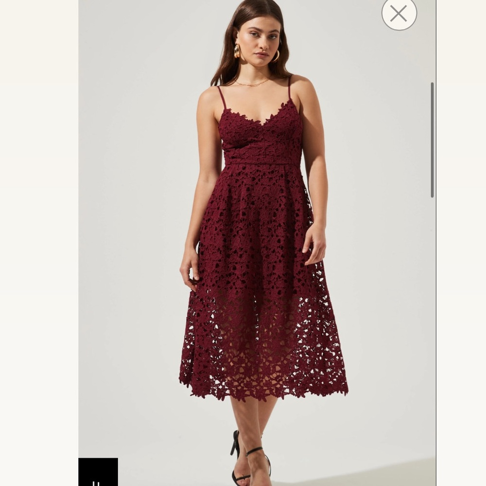 ASTR The Label Lace Midi Dress
